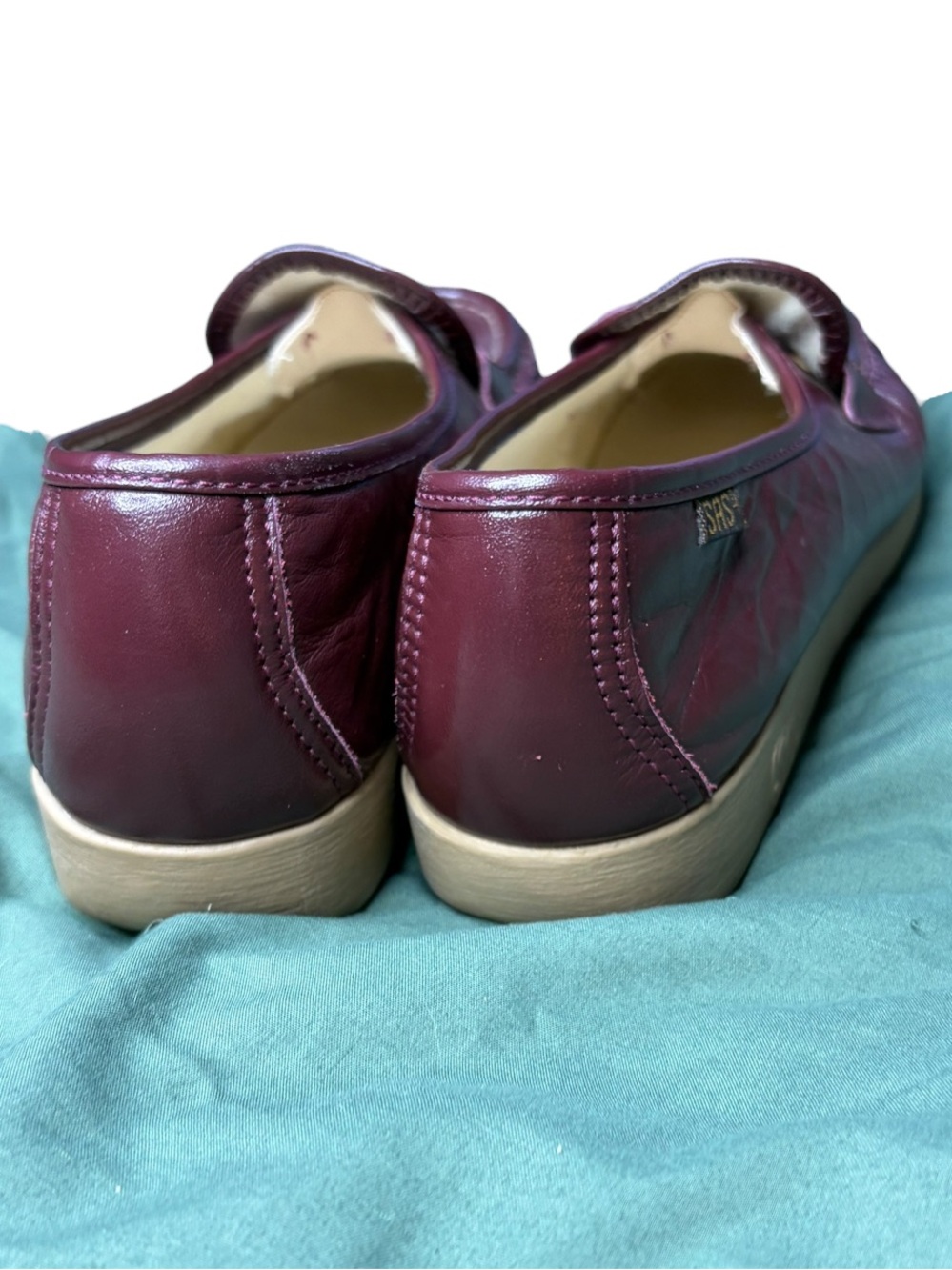 SAS Women’s Vintage Hand-sewn Wine Red Slip On Penny Loafers (SEE DESCRIPTION) - Picture 2 of 4